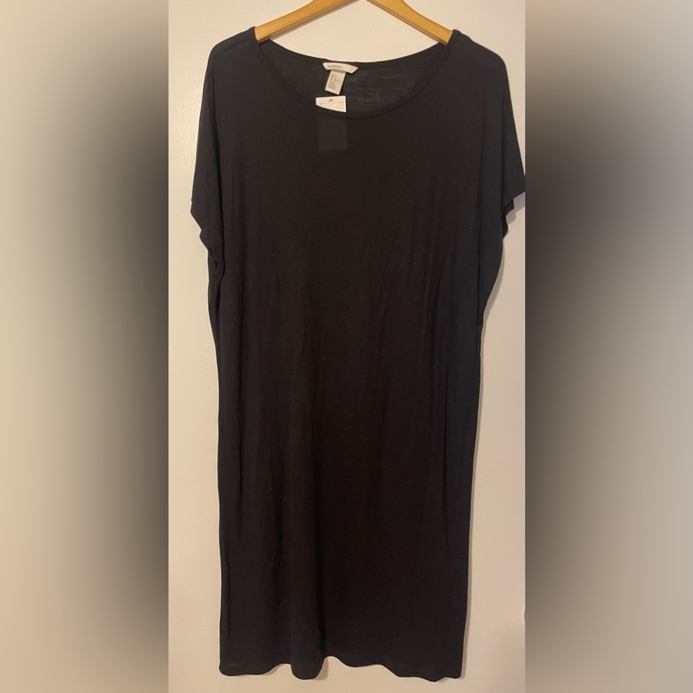 Short sleeve dress